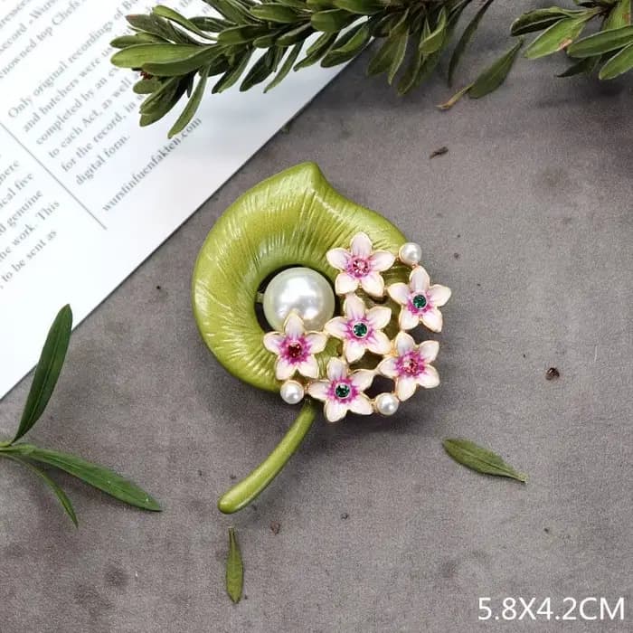 Broche plante verte exquise faite à la main, créative, Corsage pour femme, broches rétro en perles, 
