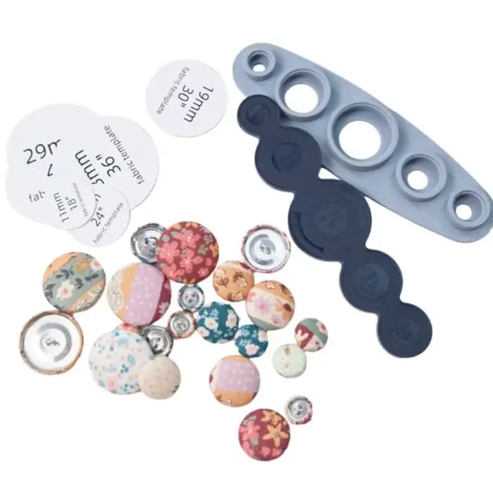 Outil universel pour boutons couverture