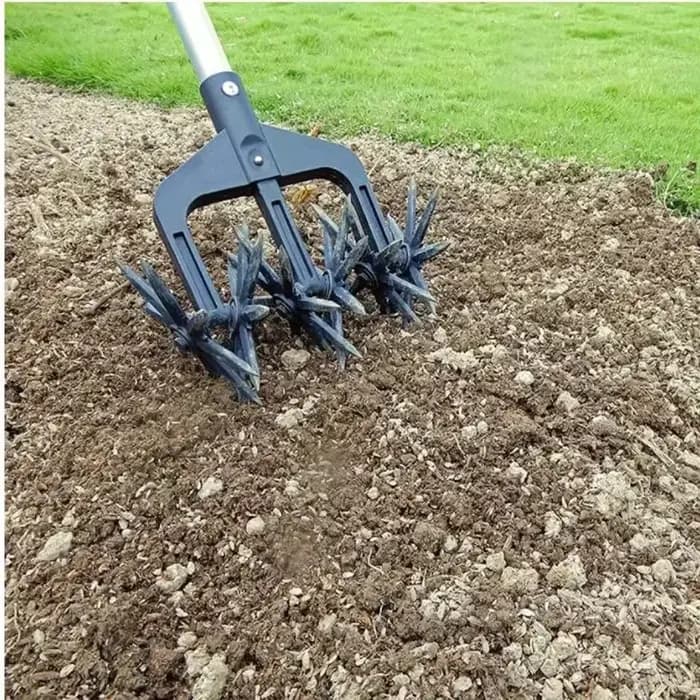 Cultivateur rotatif découseur de pelouse de jardin