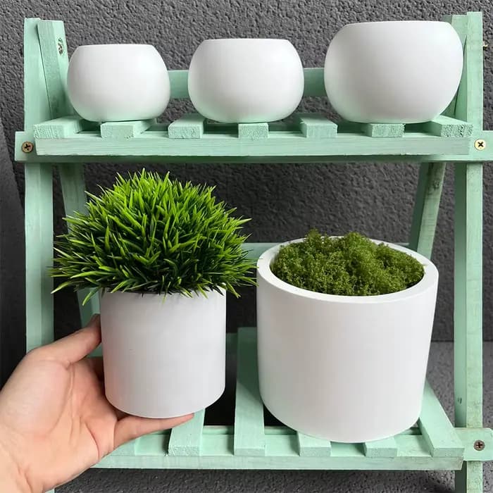 Pot de plante en ciment