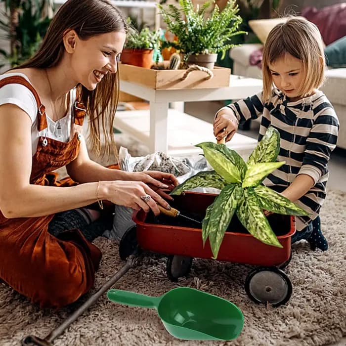 Pelle de jardinage grande capacité avec manche