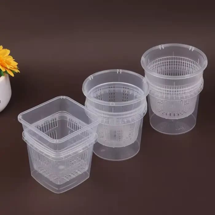 Pot de fleurs à arrosage automatique