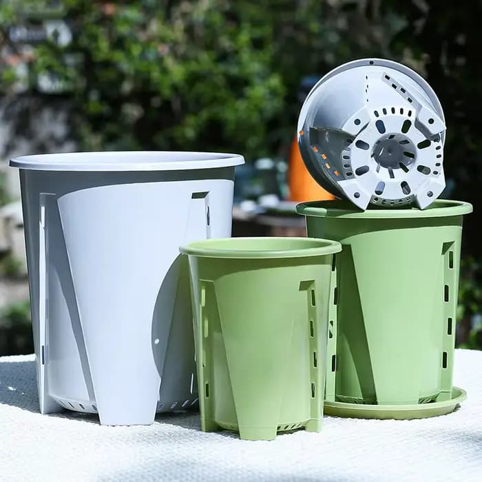 Pots d'orchidées en plastique avec trous