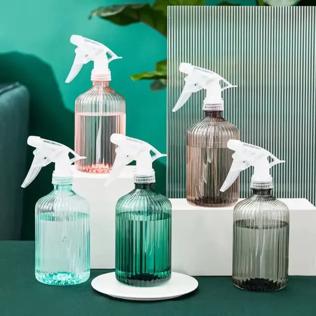 Arrosoir pulvérisateur pour jardinage