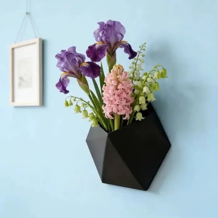 Pot de fleurs mural hexagonal avec trous de fixation
