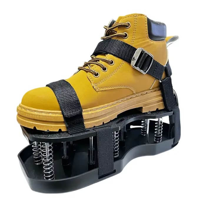 Chaussures d'aérateur de pelouse pour couche d'herbe avec Base à ressort inférieure à pointes