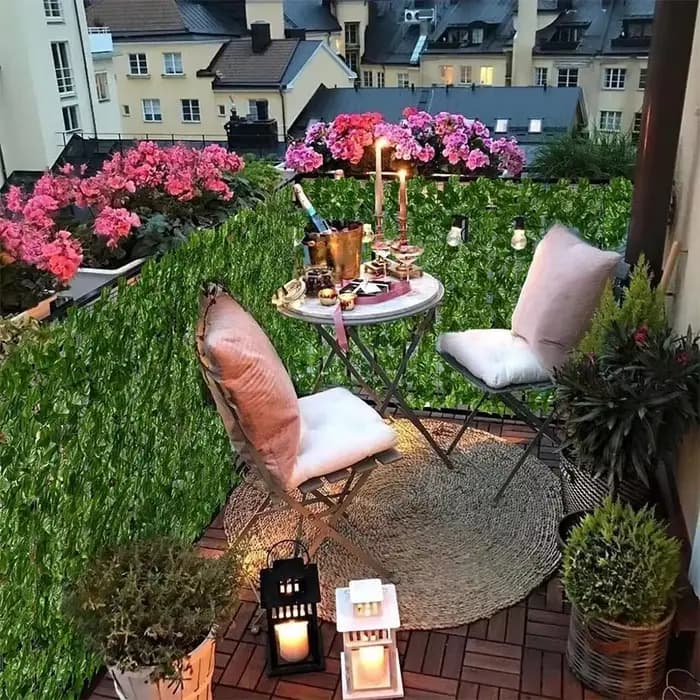 Clôture en fausses feuilles de lierre