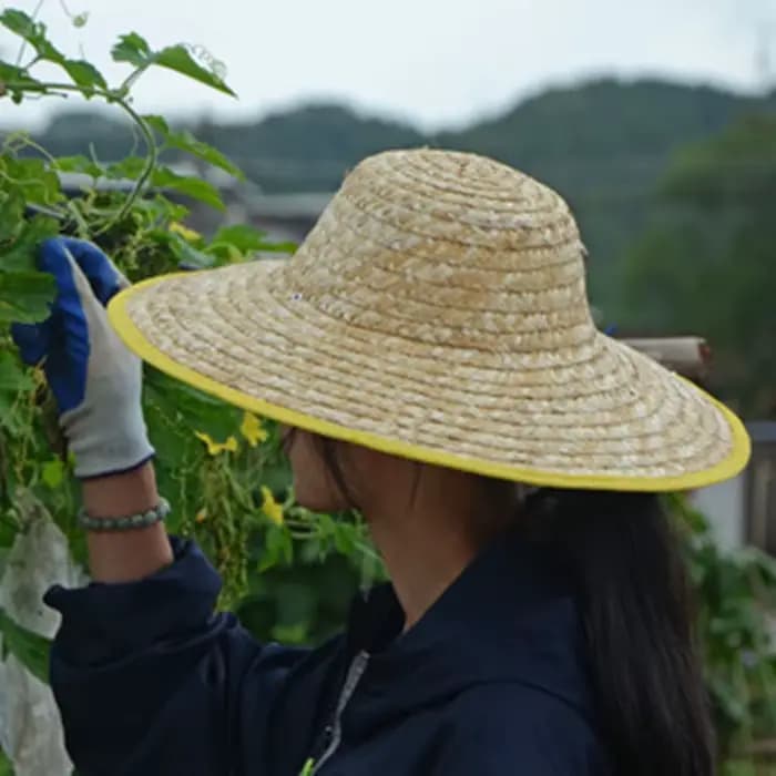 Grand chapeau de paille pour fermiers