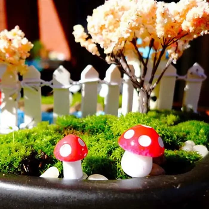 Mini champignon rouge de jardin