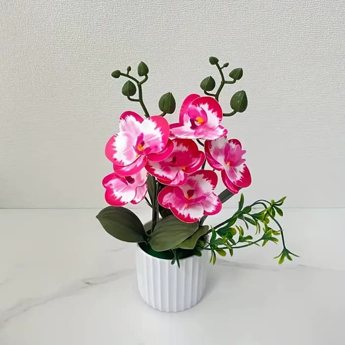 Plante d'orchidée artificielle en pot