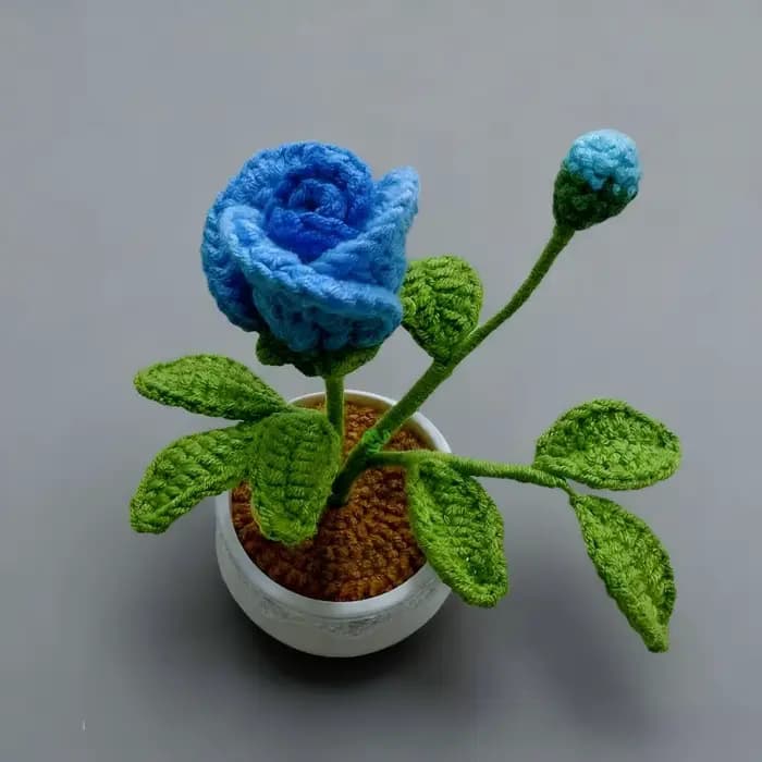 Petite Rose en Pot au Crochet faite à la main
