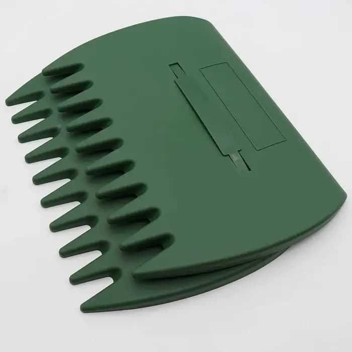 Râteau ramasse-feuilles en plastique durable