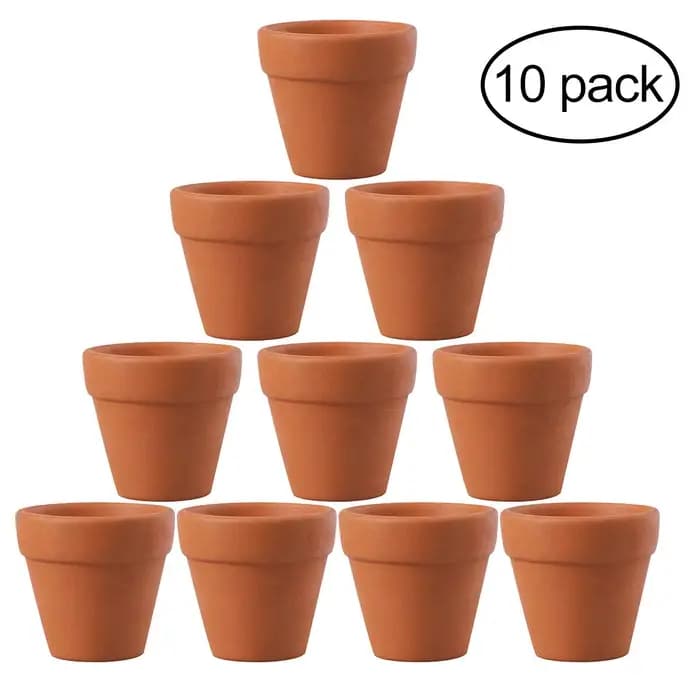 Pot de fleurs en poterie rouge