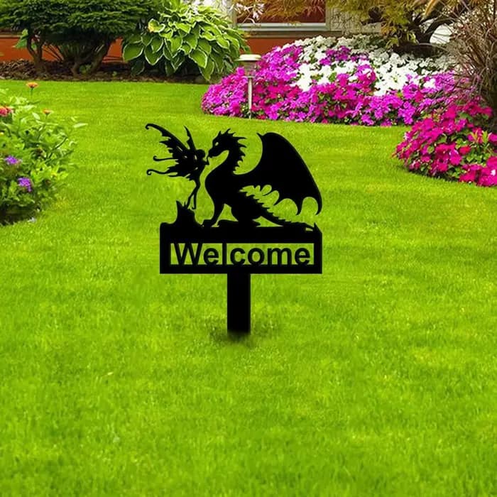 Logo de bienvenue de jardin de dinosaure d'elfe