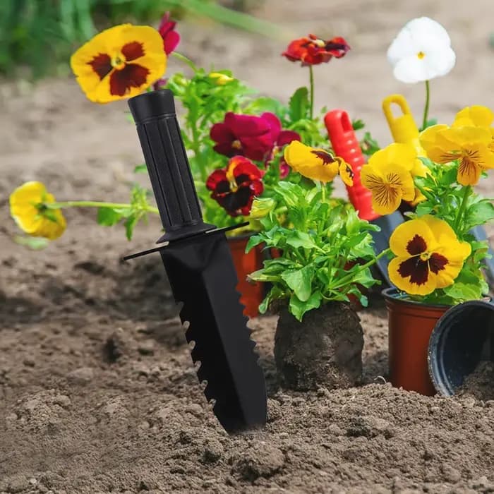 Truelle de jardin en fer à bord dentelé pour la plantation de fleurs et les projets d'agriculture en extérieur
