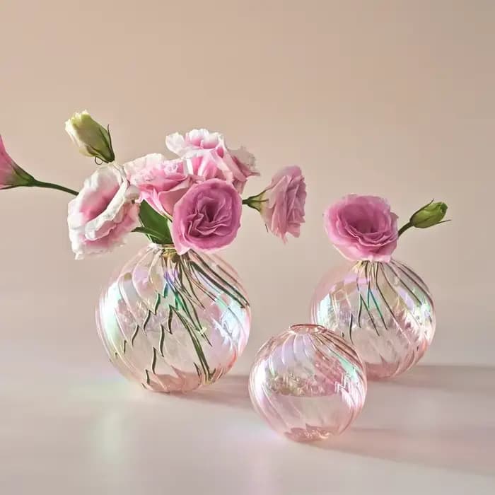 Vases boule irisés pour la décoration intérieure