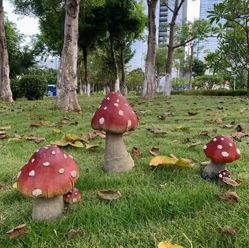 Simulation créative de jardin en résine de champignon