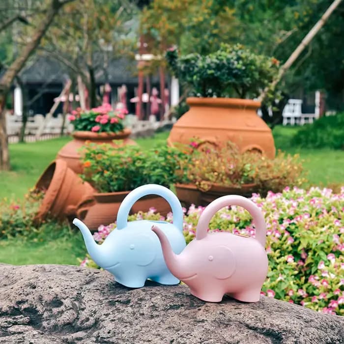 Arrosoir éléphant décoratif d'intérieur