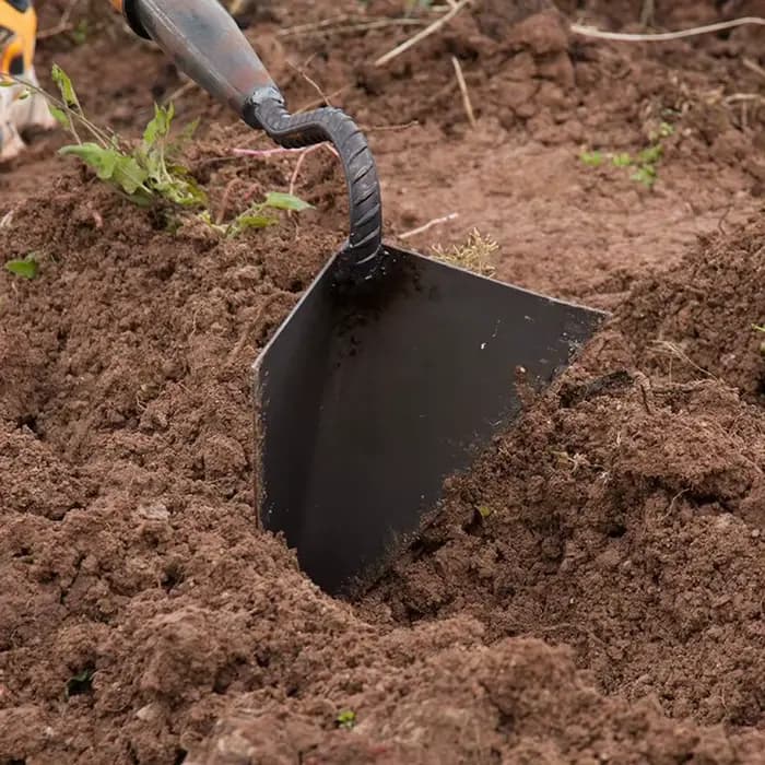 Houe de sol triangulaire pour la plantation de légumes domestiques
