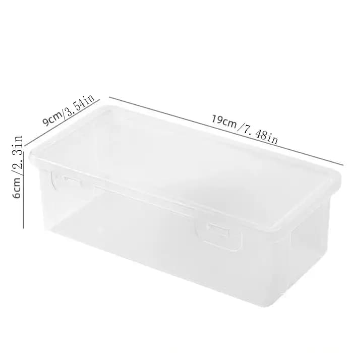La boîte de rangement en plastique blanc est étanche