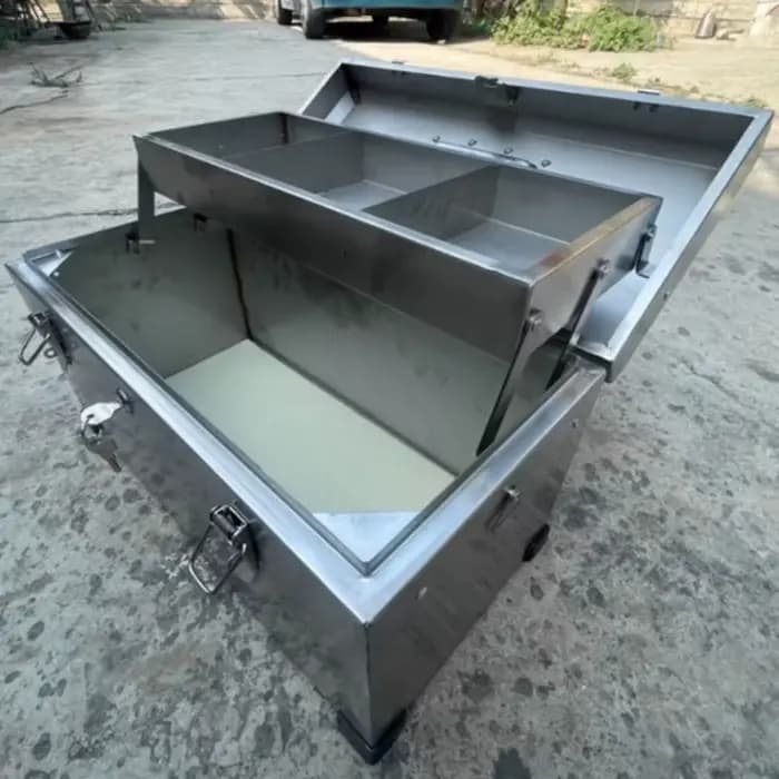 Grande mallette à outils en acier inoxydable