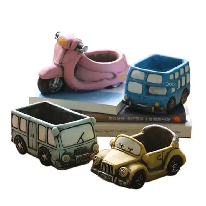 Pot de fleurs succulentes en forme de voiture de dessin animé