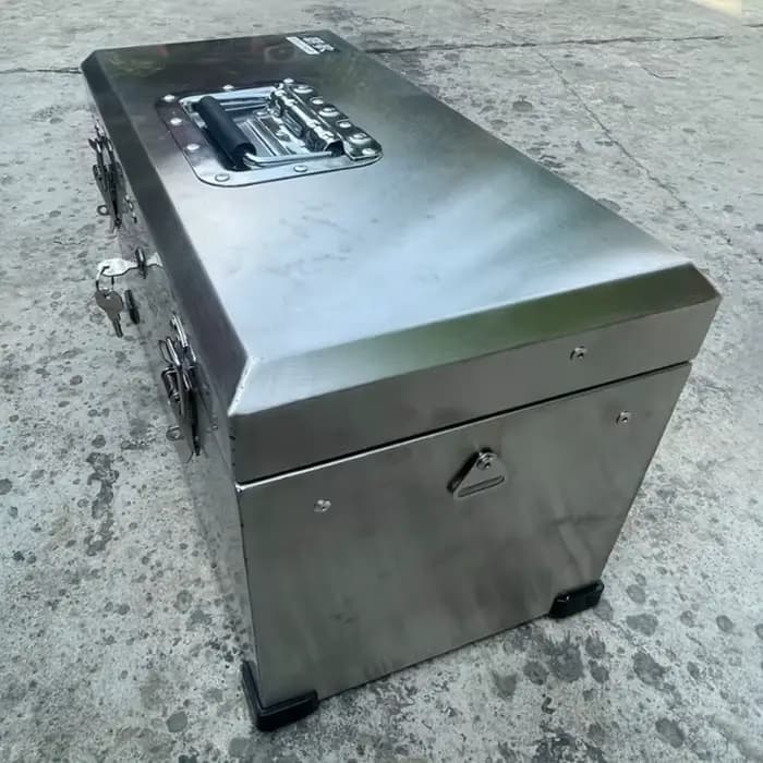 Grande mallette à outils en acier inoxydable