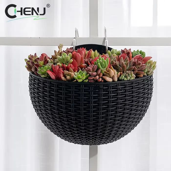 Pot de fleur mural en plastique exquis