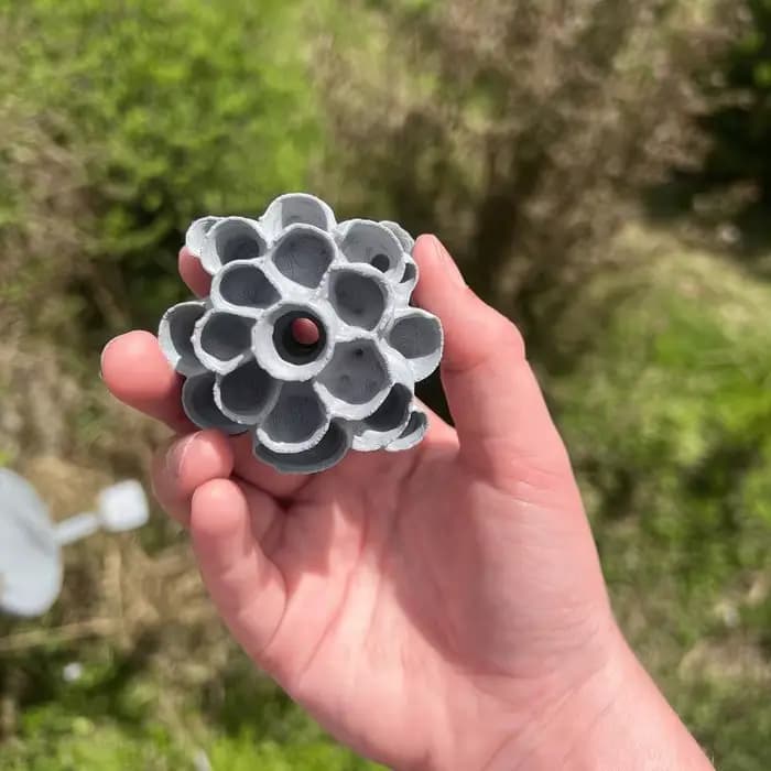Nid d'abeilles factice écologique à suspendre pour l'extérieur
