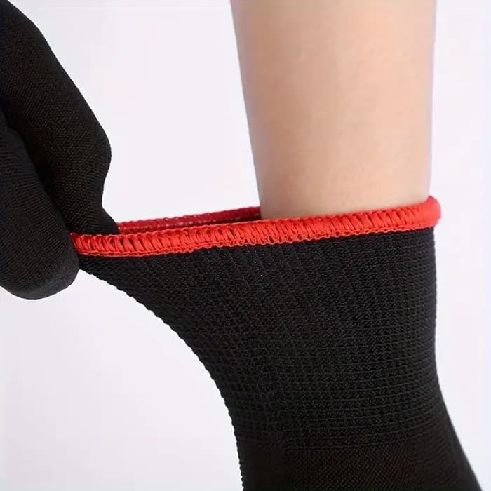 Un ensemble de gants de travail de jardin en nylon respirant