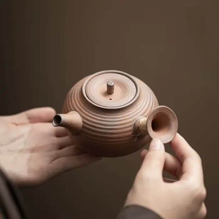 Théière à poignée latérale en poterie brute de boue de roche ancienne de 200ML
