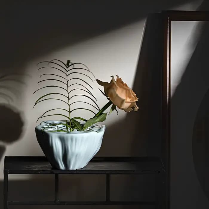 Vase en céramique Lotus