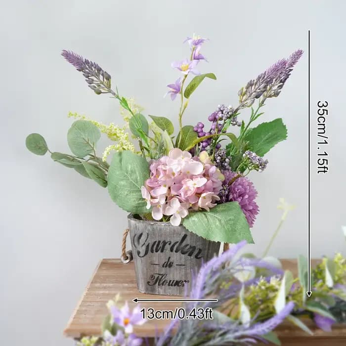 Plantes en pot vertes artificielles