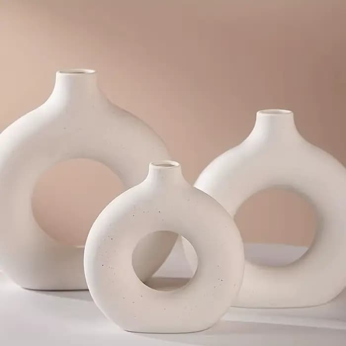 1pc, Vases de Vase en céramique blanc/Beige pour la décoration, Vase de décoration moderne pour la maison, Vases Boho pour la décoration, Vase circulaire, Vase rond, Vas à beignet