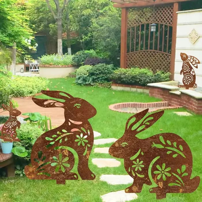 Piquet de jardin en forme de lapin en métal rustique