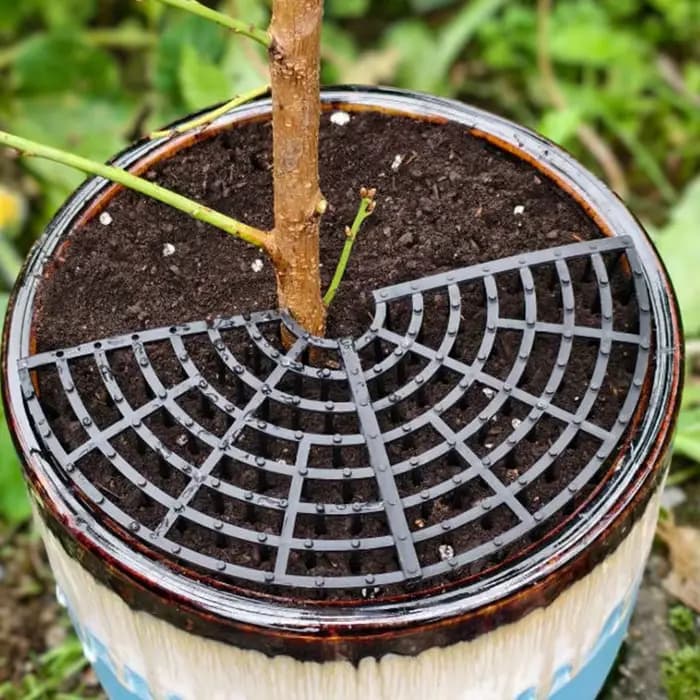 Grille de protection de sol pour pot de plantes à double usage