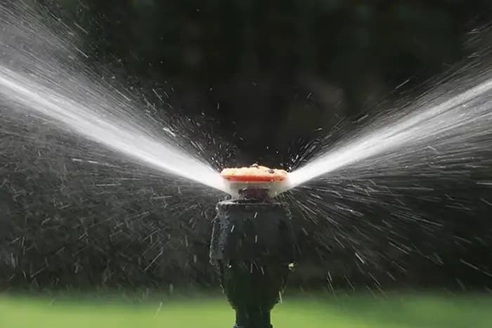Arroseur à trépied de support télescopique d'irrigation à distance à 360 °, nouveau pulvérisateur ro