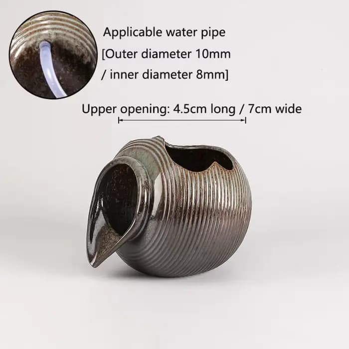 Pot à fleurs en argile à ouverture supérieure avec circulation d'eau