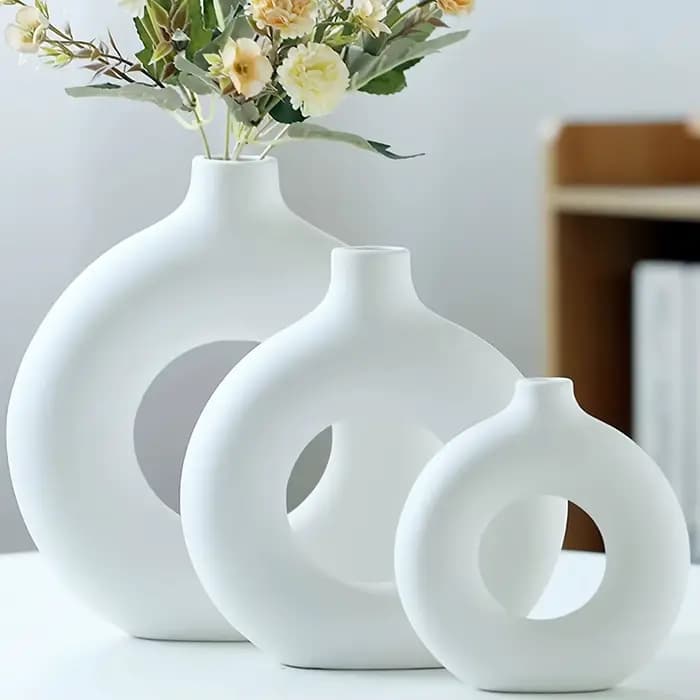 1pc, Vases de Vase en céramique blanc/Beige pour la décoration, Vase de décoration moderne pour la maison, Vases Boho pour la décoration, Vase circulaire, Vase rond, Vas à beignet