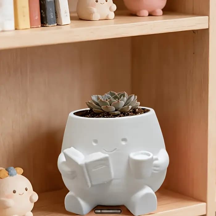 Pots de fleurs imprimés en 3D 4-en-1 : organisateur de stylos également. Parfait pour les plantes succulentes