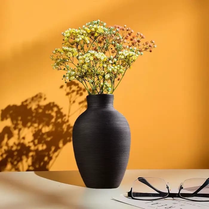 Vase à fleurs en céramique pour la décoration intérieure