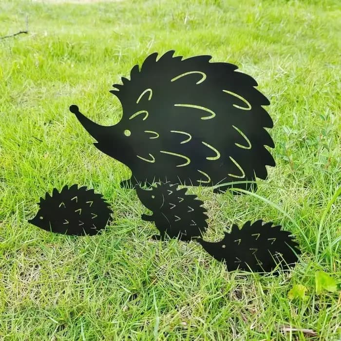 Décoration de jardin de la famille Kasgehog d'inspiration Tiki pour la maison