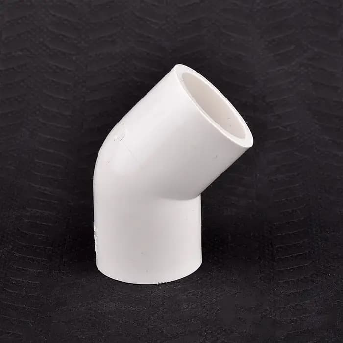 Raccords de tuyaux en PVC blanc