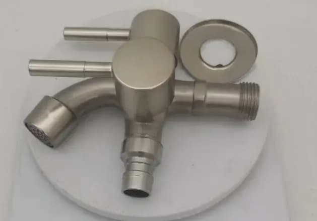 Robinet à double sortie, robinet multifonction à double sortie pour machine à laver et évier de buanderie