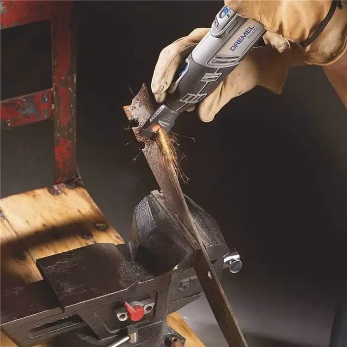 Dremel A679-02 Kit d'affûtage d'outils de jardin comprend 3 accessoires Affûteur de tondeuse à gazon de scie à chaîne