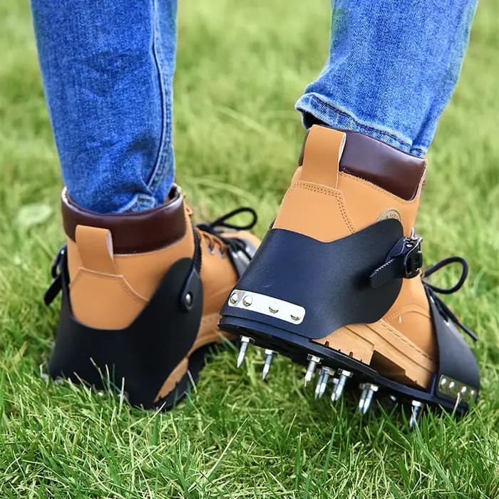 Chaussures d'aération pour jardin et pelouse