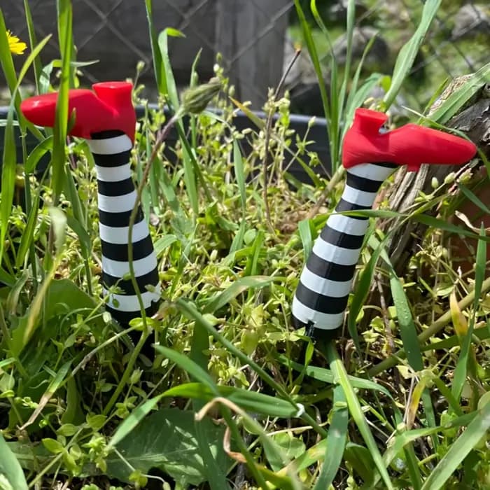 Décoration de pot de fleurs en forme de jambe de sorcière
