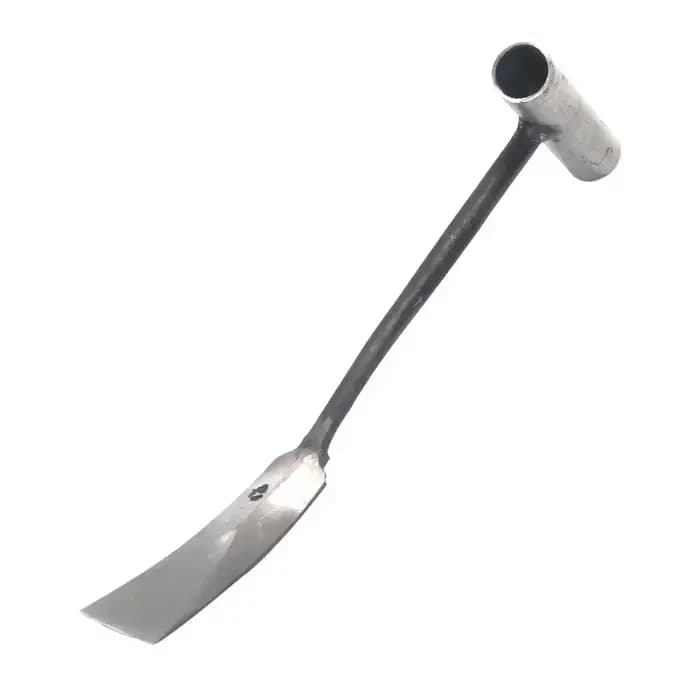Outils de forgeage et de plantation à l'ancienne