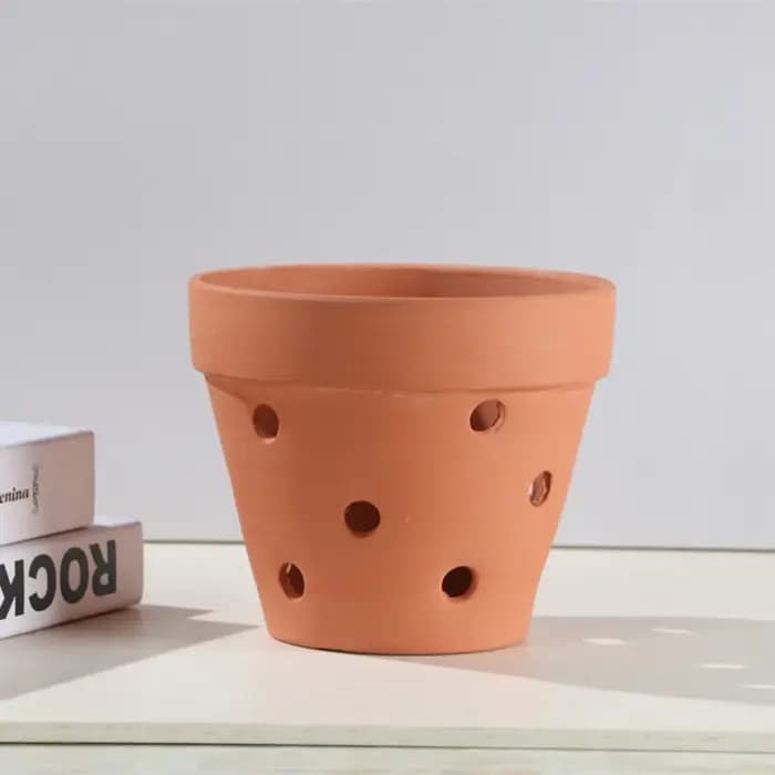 Pots d'orchidées en terre cuite avec trous
