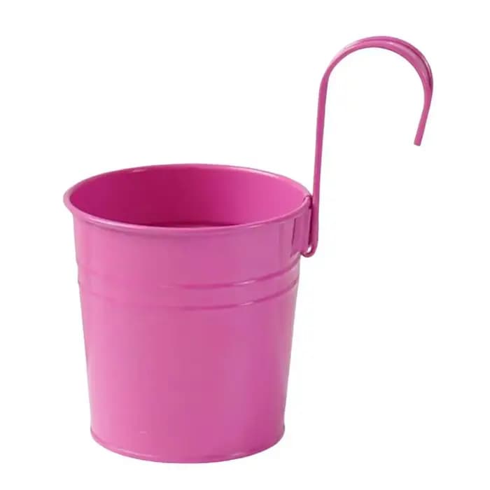 Pot de fleur suspendu en fer